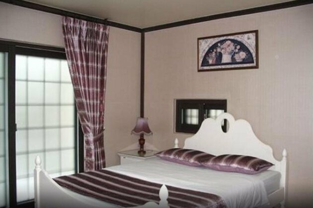 Boryeong Bluehill Pension - Photo4