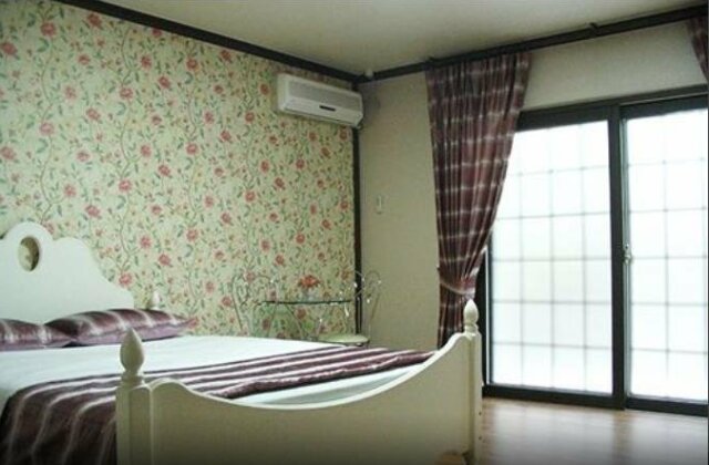 Boryeong Bluehill Pension - Photo5