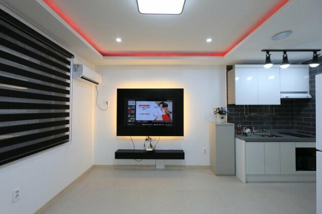 Daecheon Jewelry Pensions - Photo5