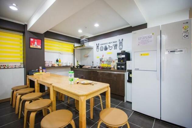 24 Guesthouse Haeundae Premier - Photo4