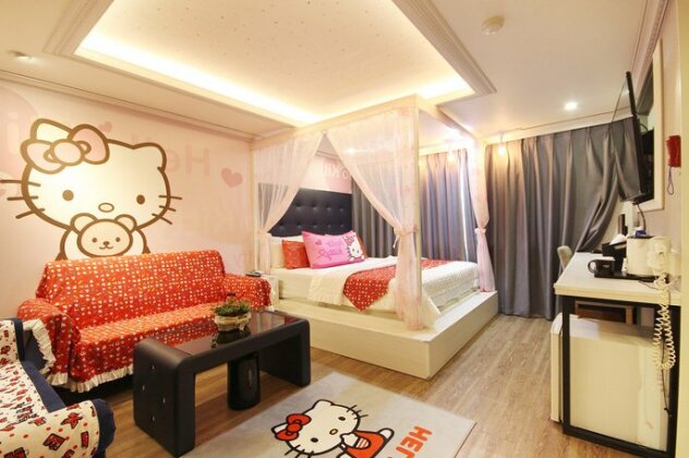 Busan Martin - Photo4