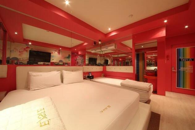 Den Basta Hotel - Photo2