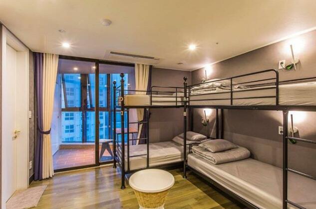 DnJ Guesthouse - Photo2
