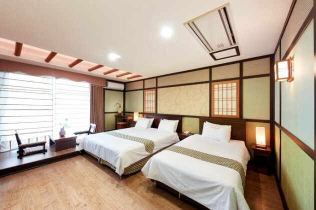 Dongbusan Spa Hotel - Photo4