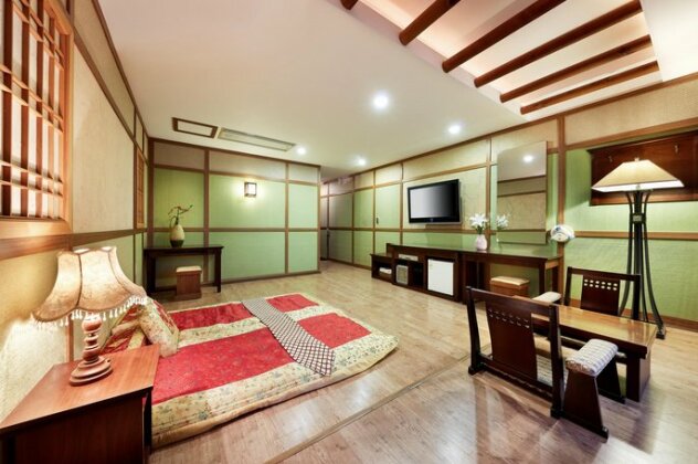 Dongbusan Spa Hotel - Photo5