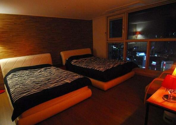 Dynamic Guesthouse - Photo2