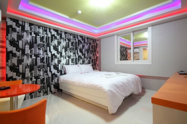 Feel 365 Motel - Photo2