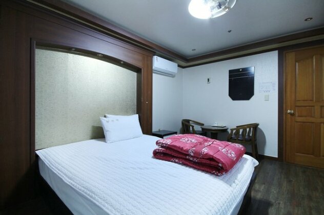 Feel Motel Busan Busan - Photo2