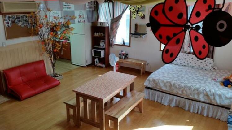Funy Orange House - Photo5