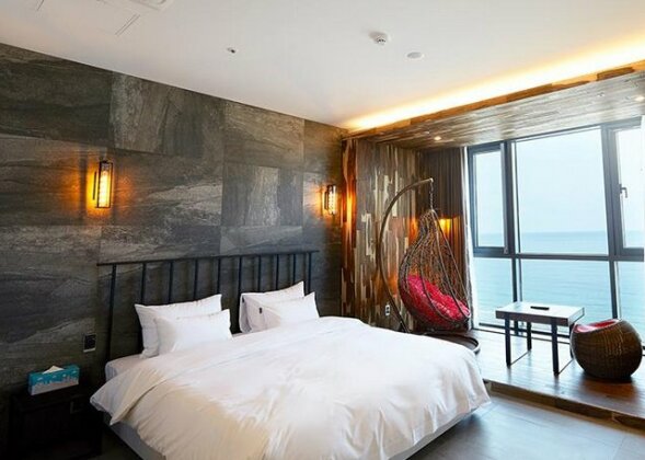 Hotel Laon - Photo2