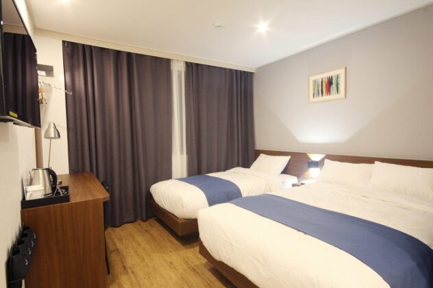 Indy Hotel - Photo4