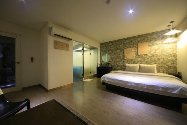 Jjak Boutique Hotel - Photo2