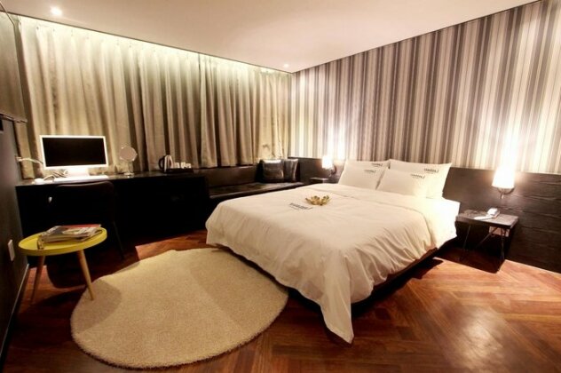 Londoner Hotel - Photo4