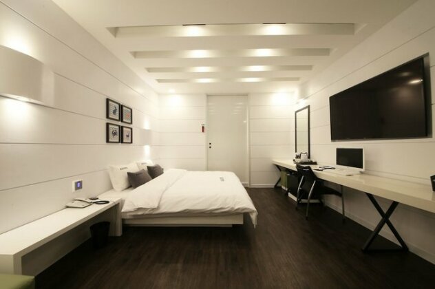 Premium AVA Hotel - Photo3