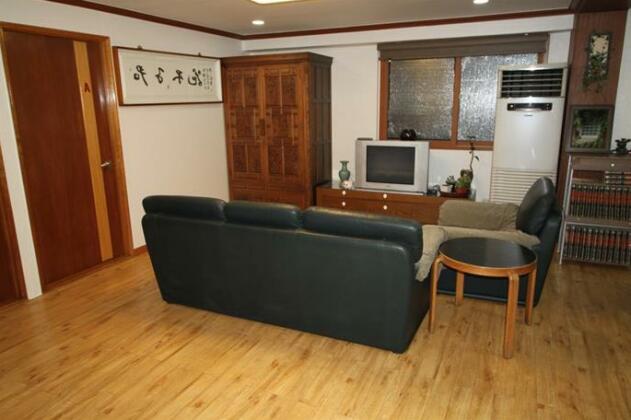 The Park Guesthouse - Photo4