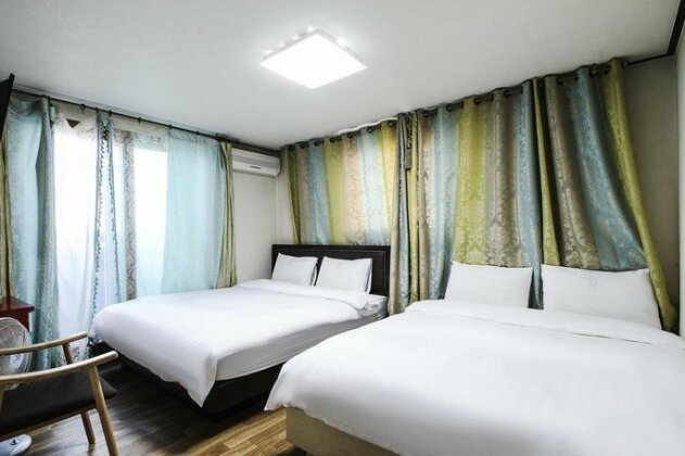 W Motel Busan - Photo5