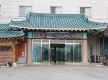 Baekje Tourist Hotel