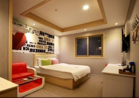 CN Hotel - Photo5