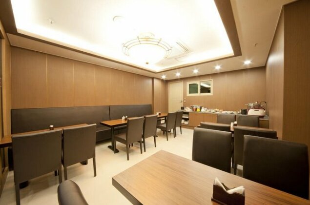Hotel Prime Changwon - Photo5