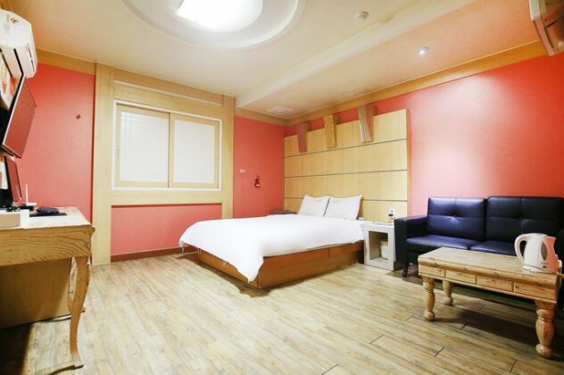Cheonan Adonis - Photo5