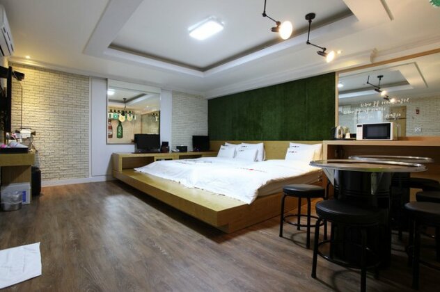 Cheonan Apple - Photo4