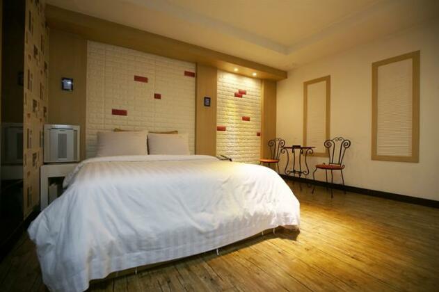 Cheonan NAVIA - Photo2