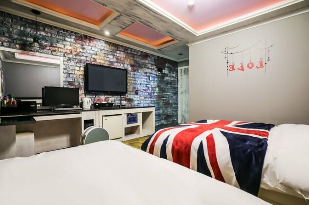 Cheonan Theme Hotel - Photo3