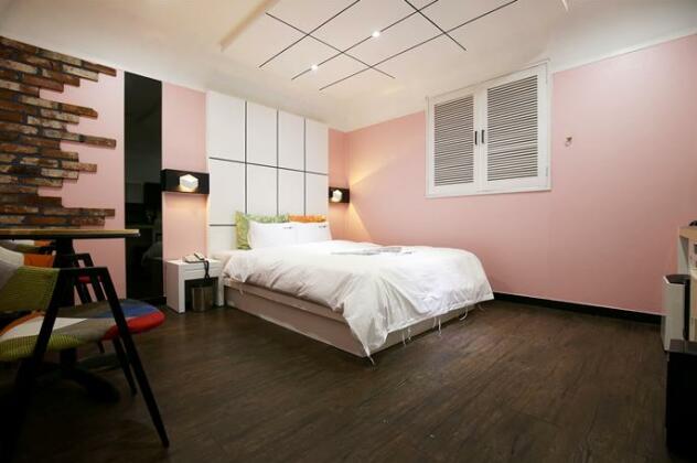 ITLE Hotel - Photo2