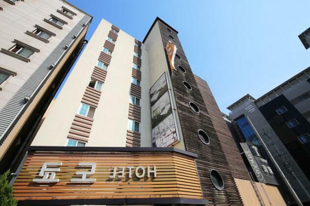 Tokyo Motel - Photo3