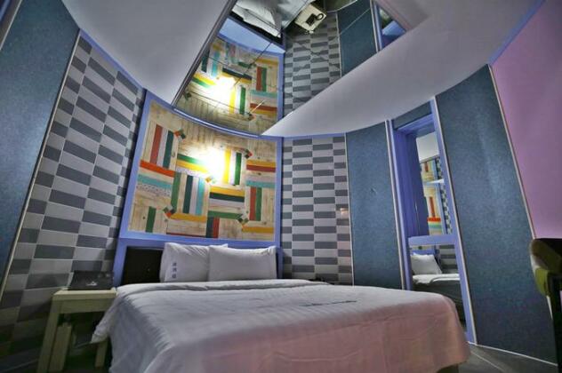 Cheongju Show Hotel 1st Shop - Photo2