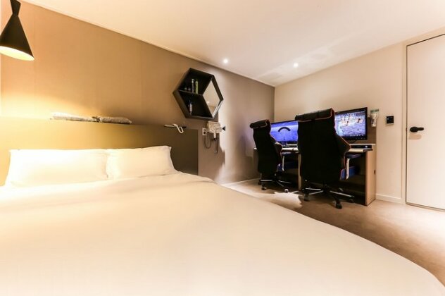 Cheongju YA PC HOTEL - Photo2