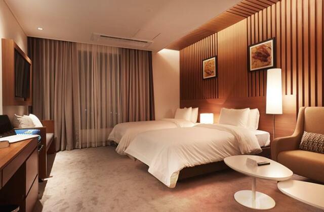 H Hotel Sejong City - Photo5