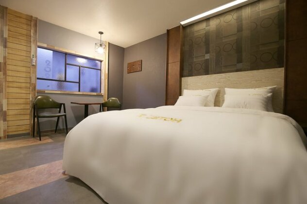 Hotel 7 Cheongju - Photo3
