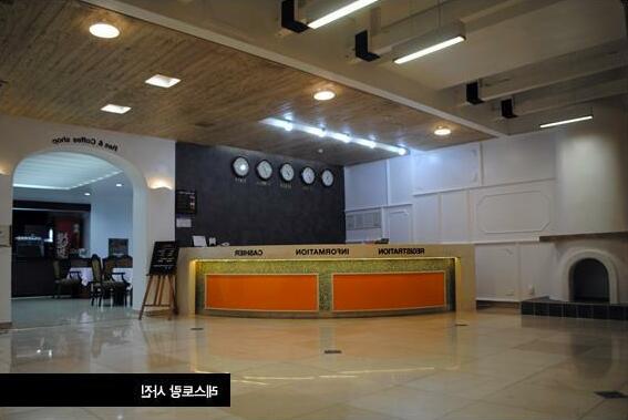 Newvera Tourist Hotel - Photo2