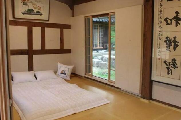 Cheongwondang Hanok - Photo2