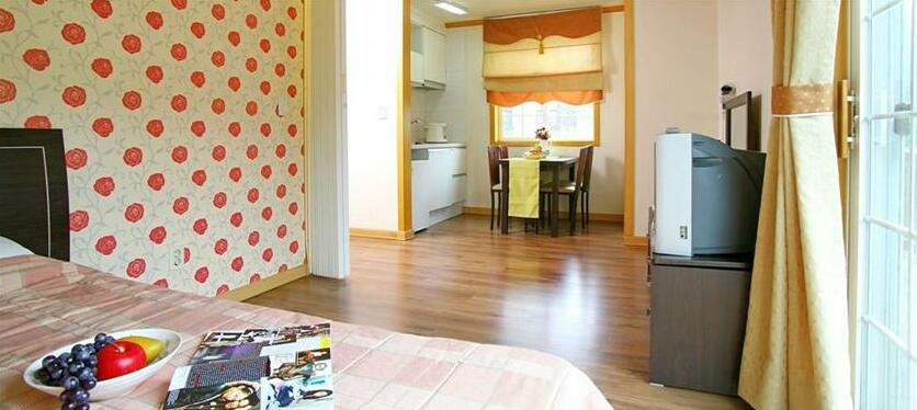 Namisum Riverside Pension - Photo4