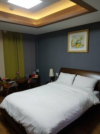 Chungju Grand Hotel - Photo4