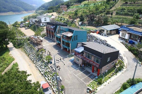Chungju Lake Pension - Photo4