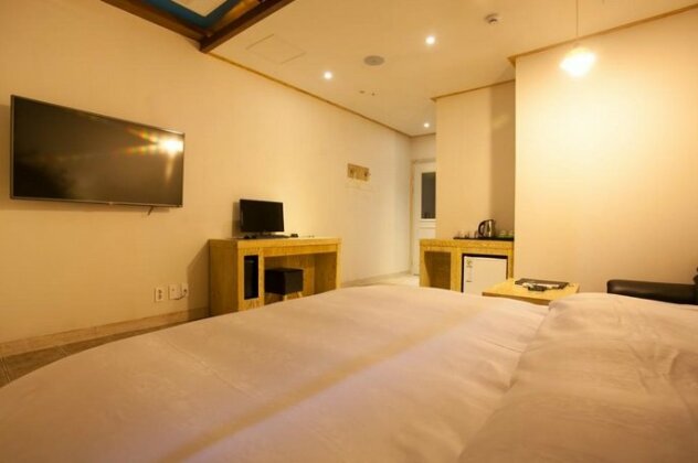 Chungju River Hotel - Photo4