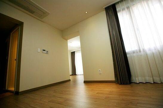 Hotel the base - Photo3
