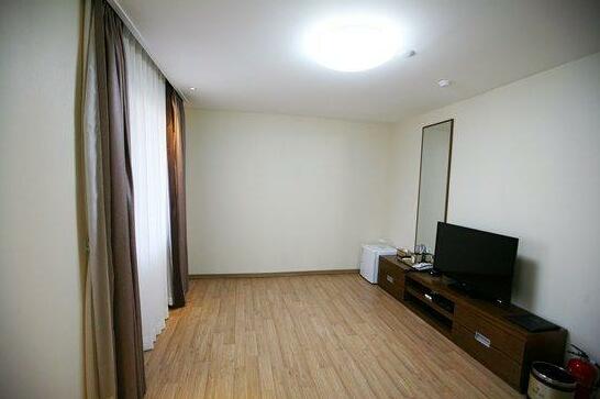Hotel the base - Photo5