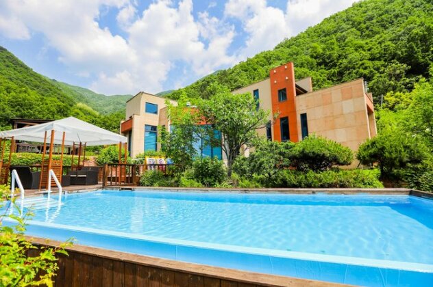 Penatess Pool Villa