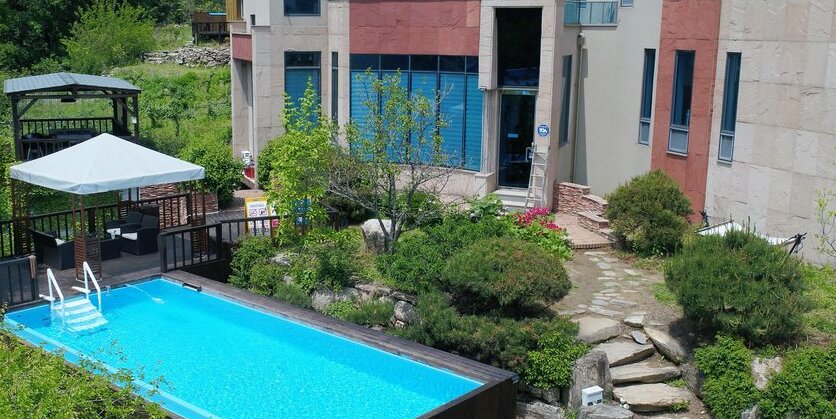 Penatess Pool Villa - Photo2