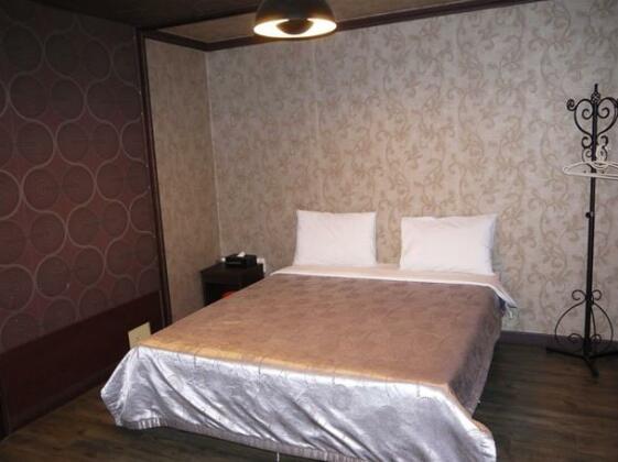 UN Tourist Hotel - Photo5