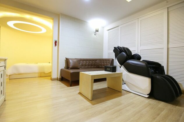 Daejeon Yongjeon Polaris - Photo4