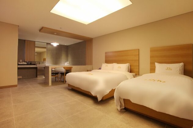Daejeon Yuseong the Sharp - Photo2