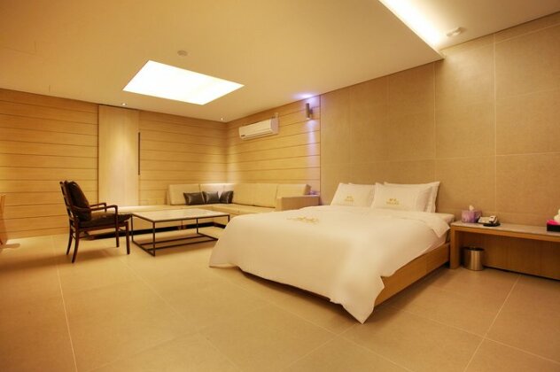 Daejeon Yuseong the Sharp - Photo5