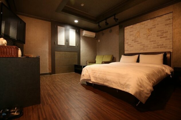 Hera Motel Daejeon - Photo2