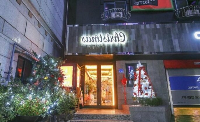 X-Mas Hotel - Photo2