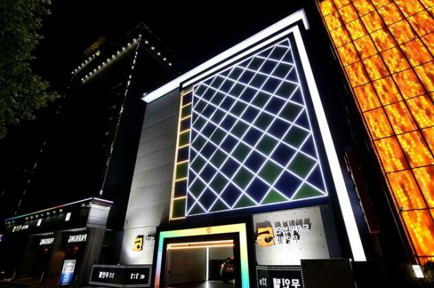 Yuseong Five 5 hotel - Photo3
